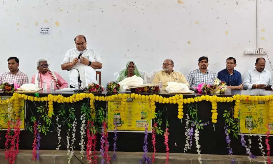 मीरजापुरः हलिया ब्लॉक की क्षेत्र पंचायत बैठक में 3.57 करोड़ का बजट पास