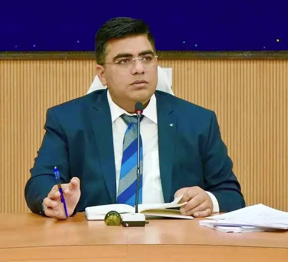 खरीफ 2026-27 में फसल कटाई प्रयोग सीसीई एग्री ऐप से करना अनिवार्य