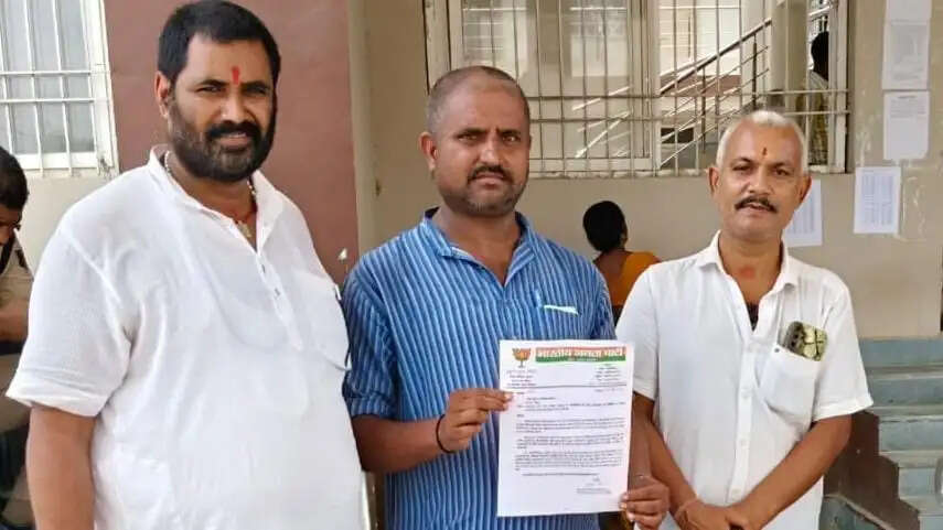 डरहार डकैती कांड के आरोपितों की गिरफ्तारी की मांग, भाजपा प्रतिनिधिमंडल ने एसएसपी को सौंपा ज्ञापन
