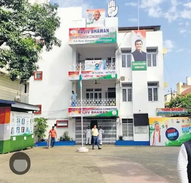अंजन दत्त की 10वीं पुण्यतिथि पर राजीव भवन में श्रद्धांजलि सभा आयोजित