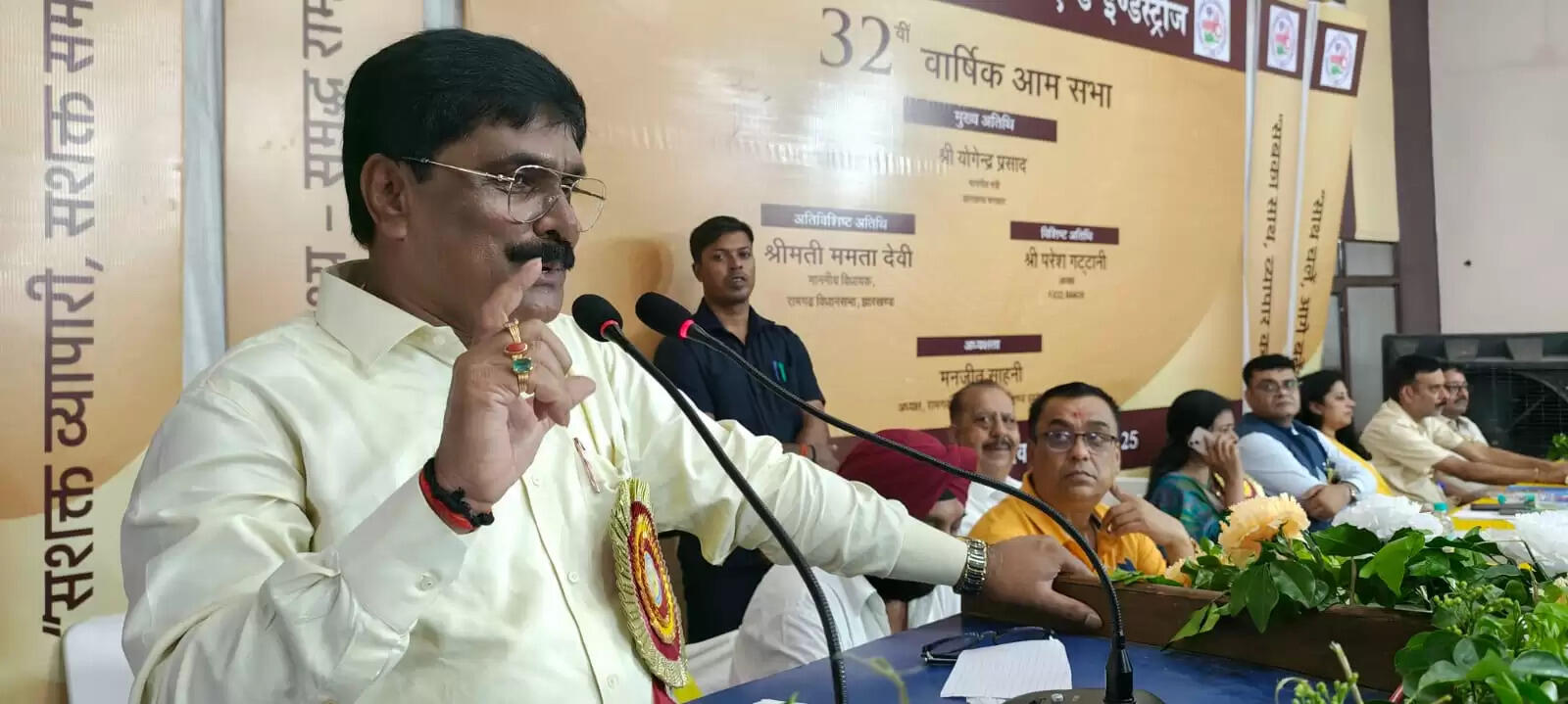 व्यवसायियों का हित देख होगा क्षेत्र का समुचित विकास : योगेंद्र प्रसाद