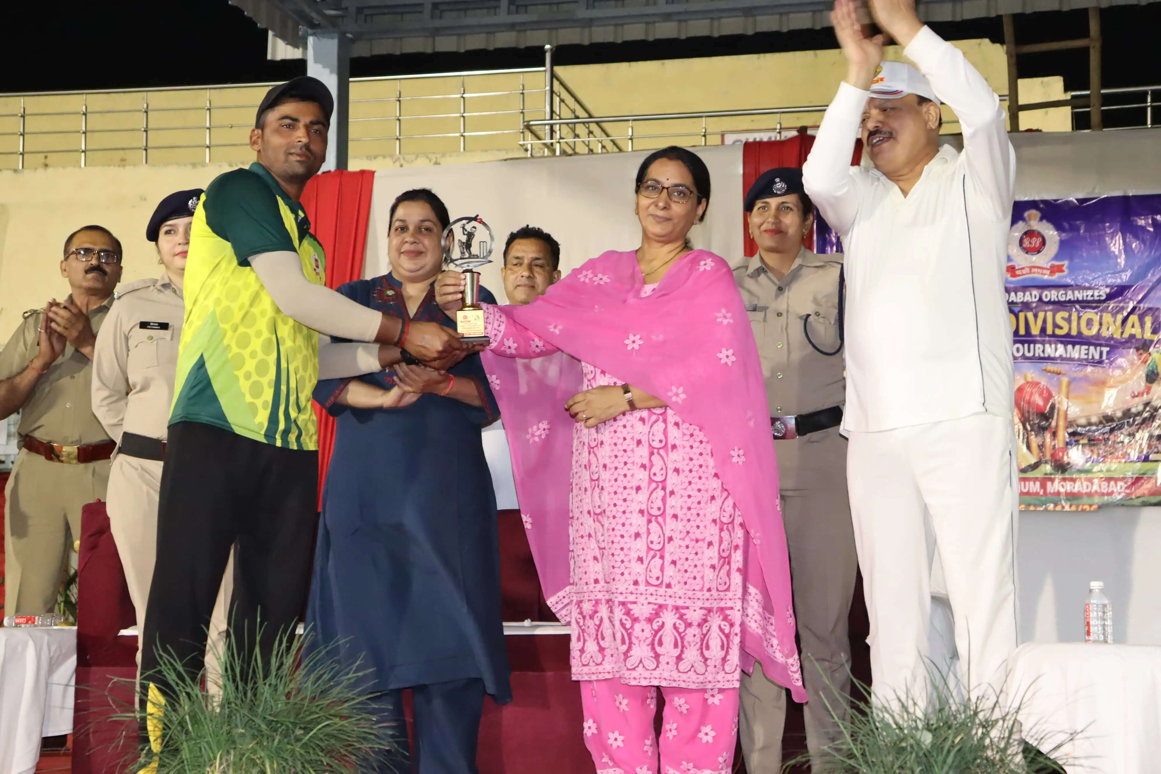 मुरादाबाद रेल मंडल की टीम ने जम्मू की टीम को हराकर अंतर मंडलीय क्रिकेट प्रतियोगिता जीती