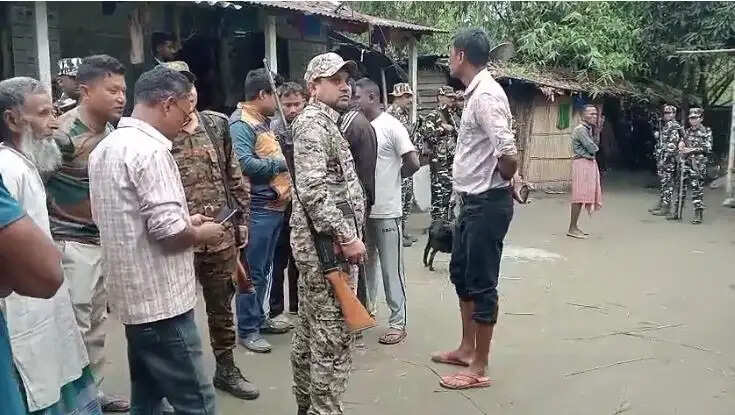 बुजुर्ग महिला का सिर कटा शव बरामद, हत्या की आशंका