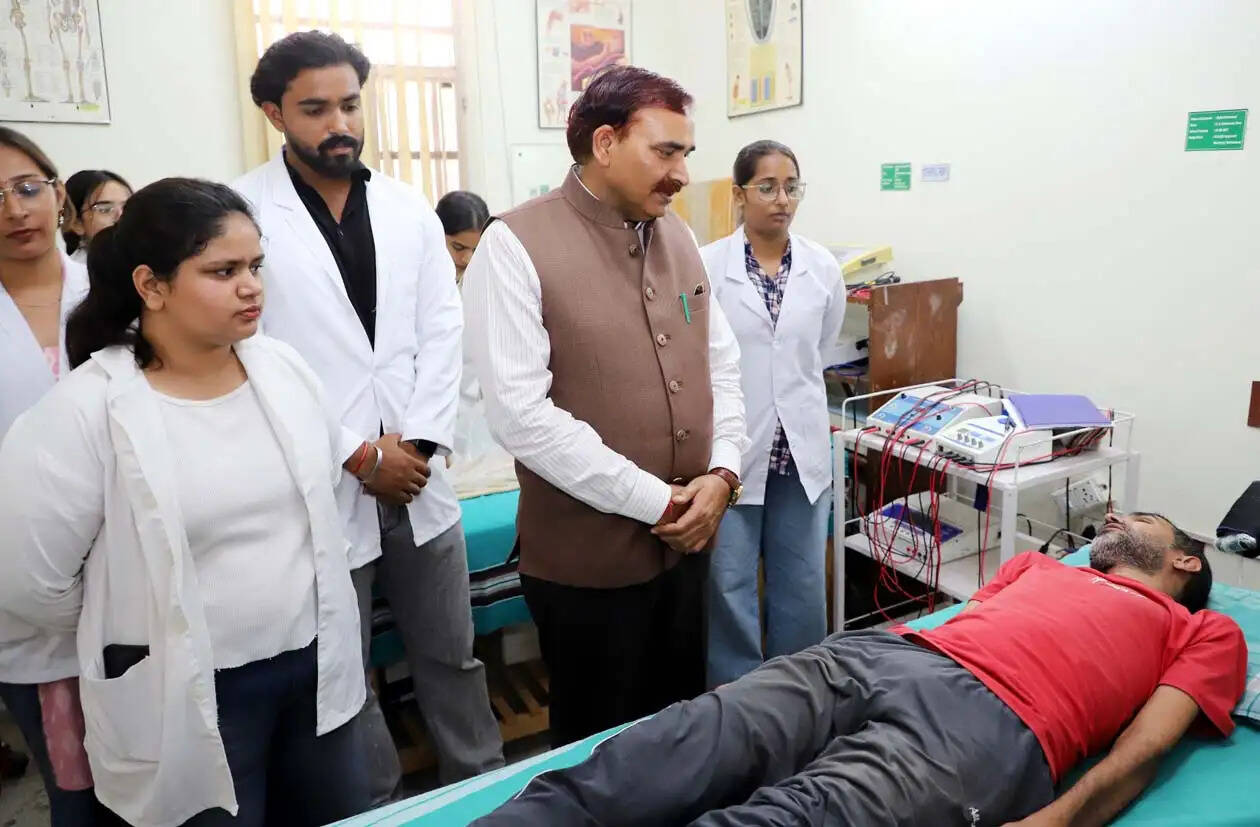 हिसार : नियमित कक्षाओं से विषय की समझ होगी बेहतर : प्रो. नरसी राम बिश्नोई