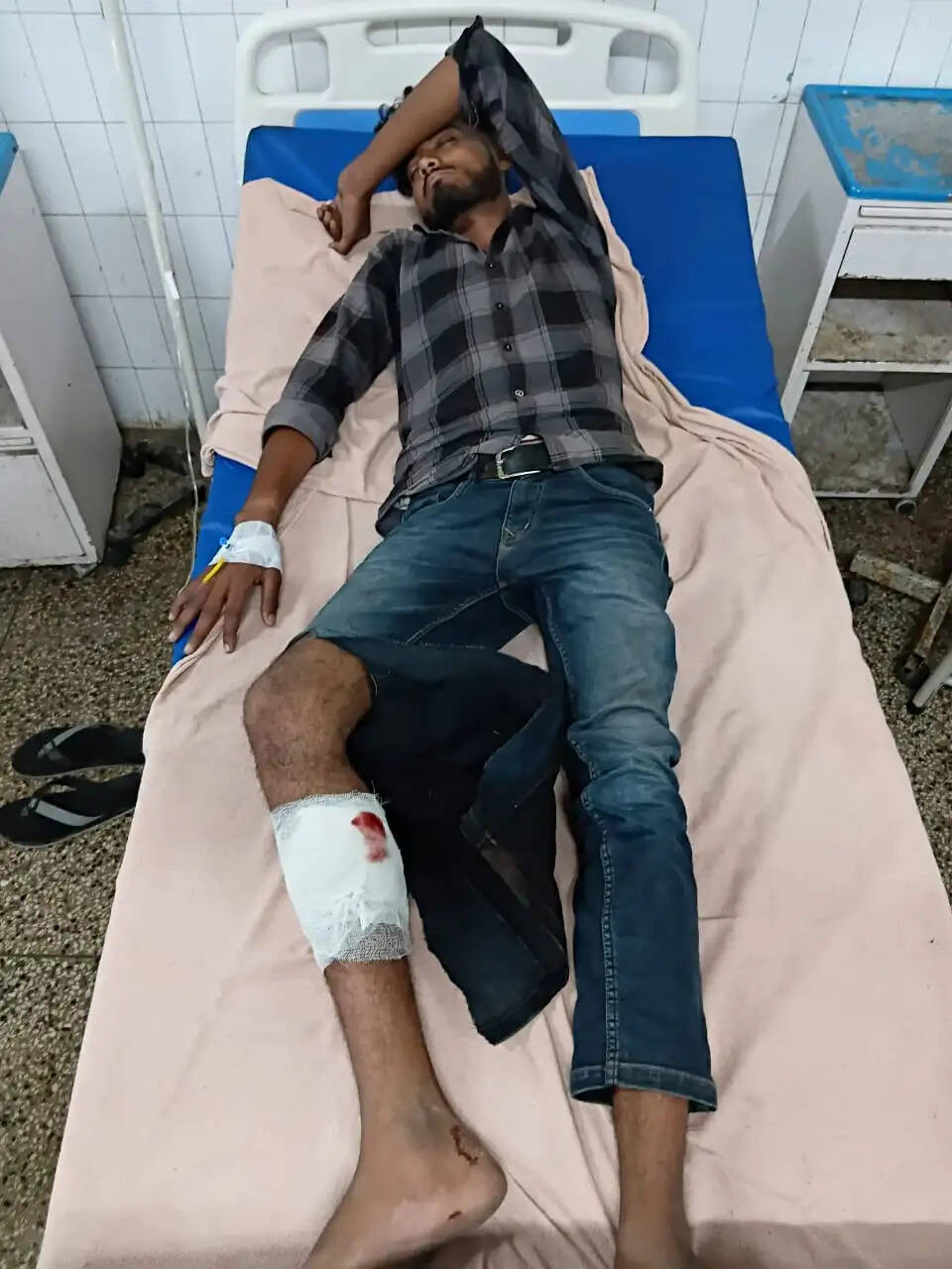 मुठभेड़ में हत्या के प्रयास का एक आरोपित गिरफ्तार, घायल हालत में भर्ती साथी फरार