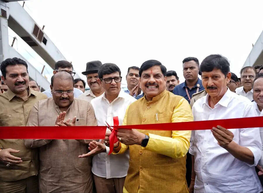 इंदौर को मिली बड़ी सौगात, मप्र के पहले डबल लेयर फ्लाईओवर ब्रिज की एक भुजा का लोकार्पण