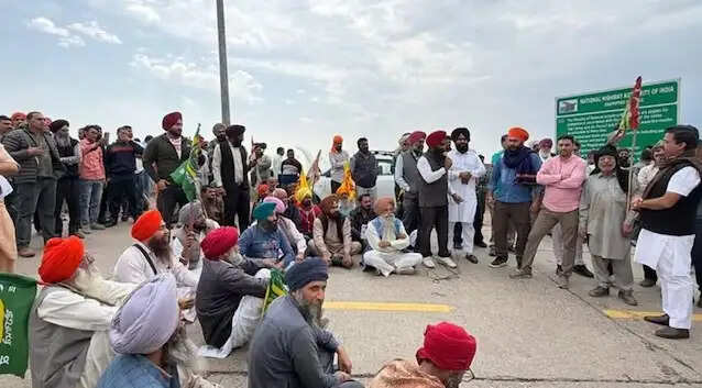 हिमाचल एंट्री टैक्स के विरोध में प्रदर्शन, कीरतपुर-मनाली राष्ट्रीय राजमार्ग जाम