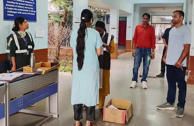 बस्तर में कड़ी सुरक्षा व निगरानी के बीच हुई यूजीसी-नेट परीक्षा