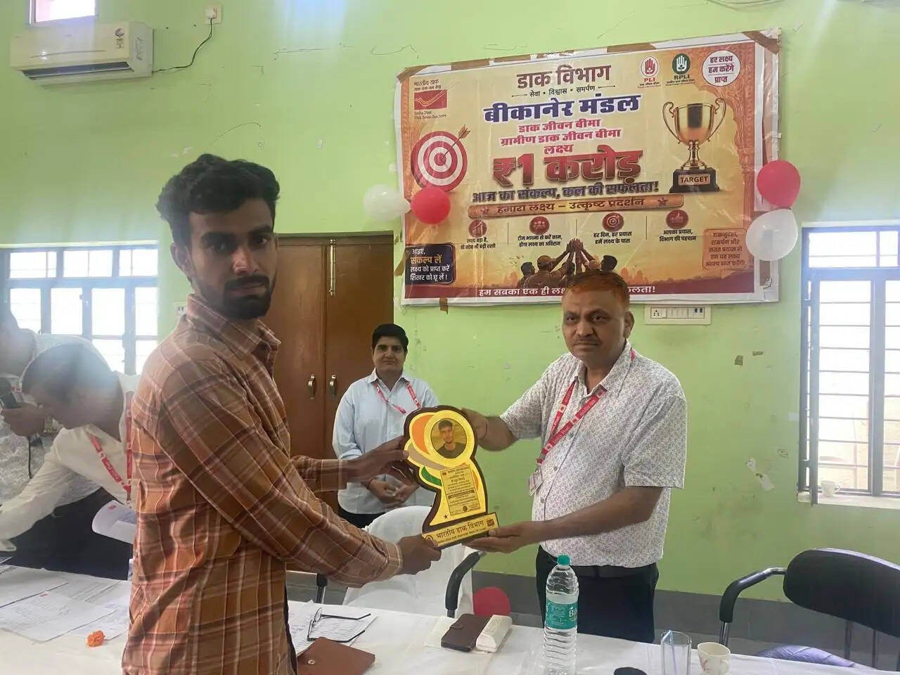 डाक जीवन बीमा करोड़पति अभियान के लक्ष्य हासिल करने के निर्देश