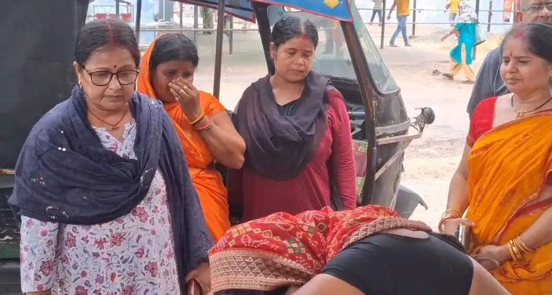 जहर खाए व्यक्ति की मायागंज अस्पताल में इलाज के दौरान मौत