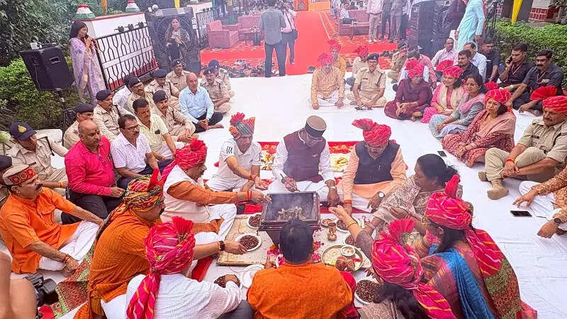 मप्र में विजयादशमी पर्व पर सभी जिलों में शस्त्र-पूजन कार्यक्रम हुआ सम्पन्न
