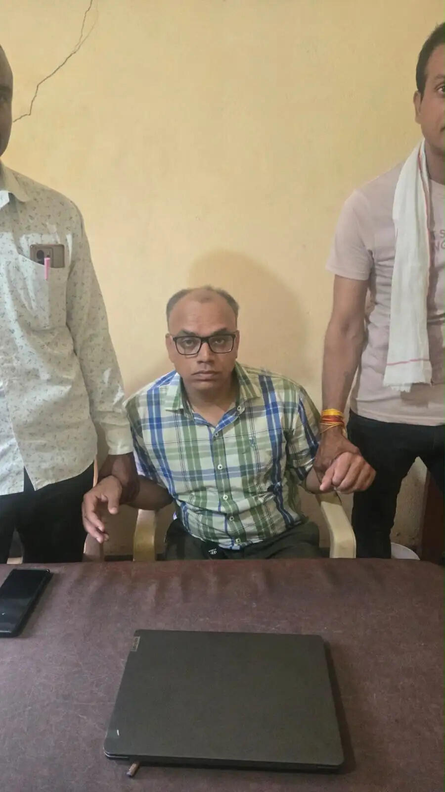 लोकायुक्त का शिकंजा: सीमांकन रिपोर्ट के लिए रिश्वत लेते पटवारी रंगे हाथ गिरफ्तार