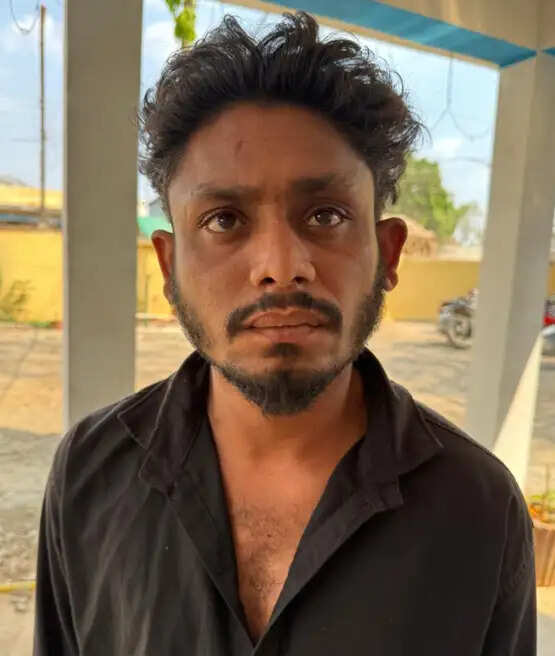 युवती पर चाकू से हमला करने वाला आरोपित गिरफ्तार