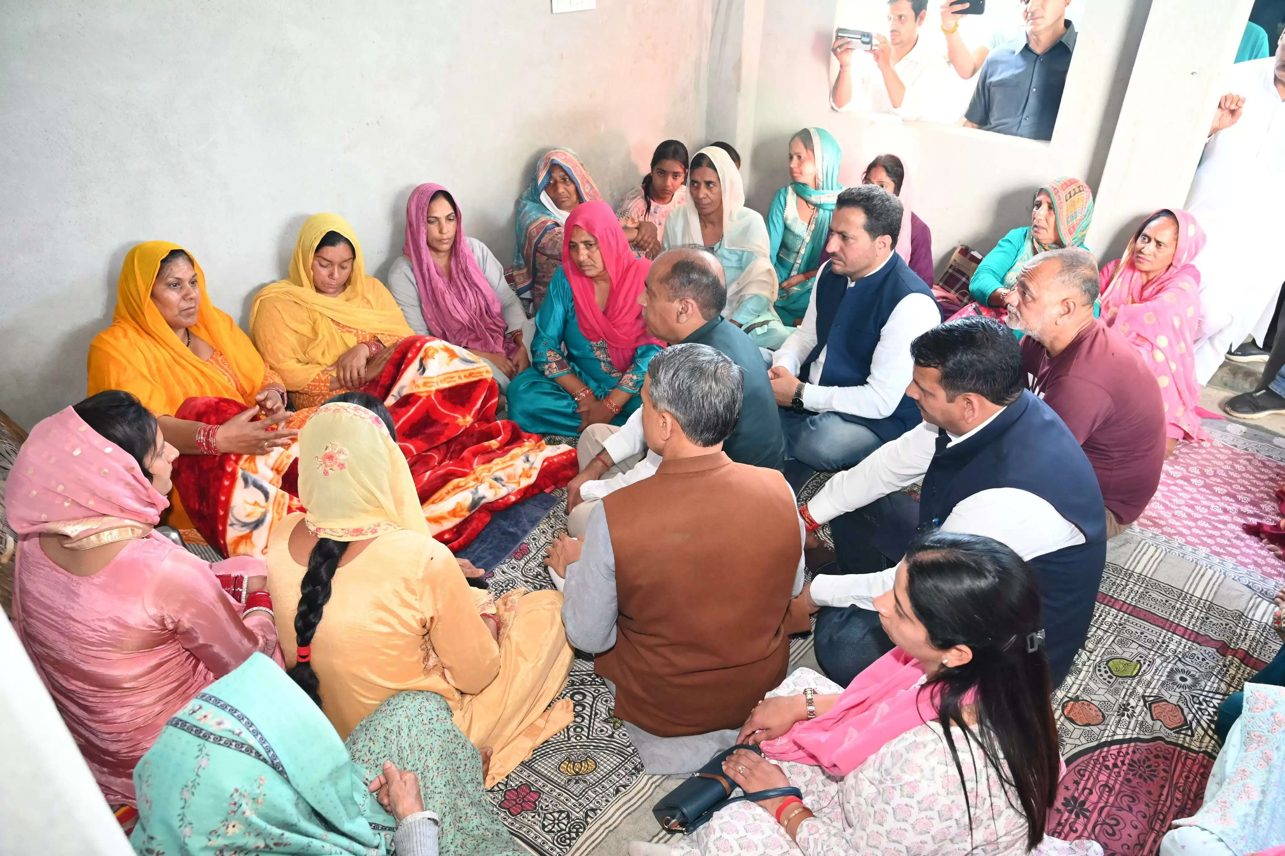 मंडी के सरकाघाट कांड में बिटिया के सवालों के जवाब दे सरकार : जयराम ठाकुर