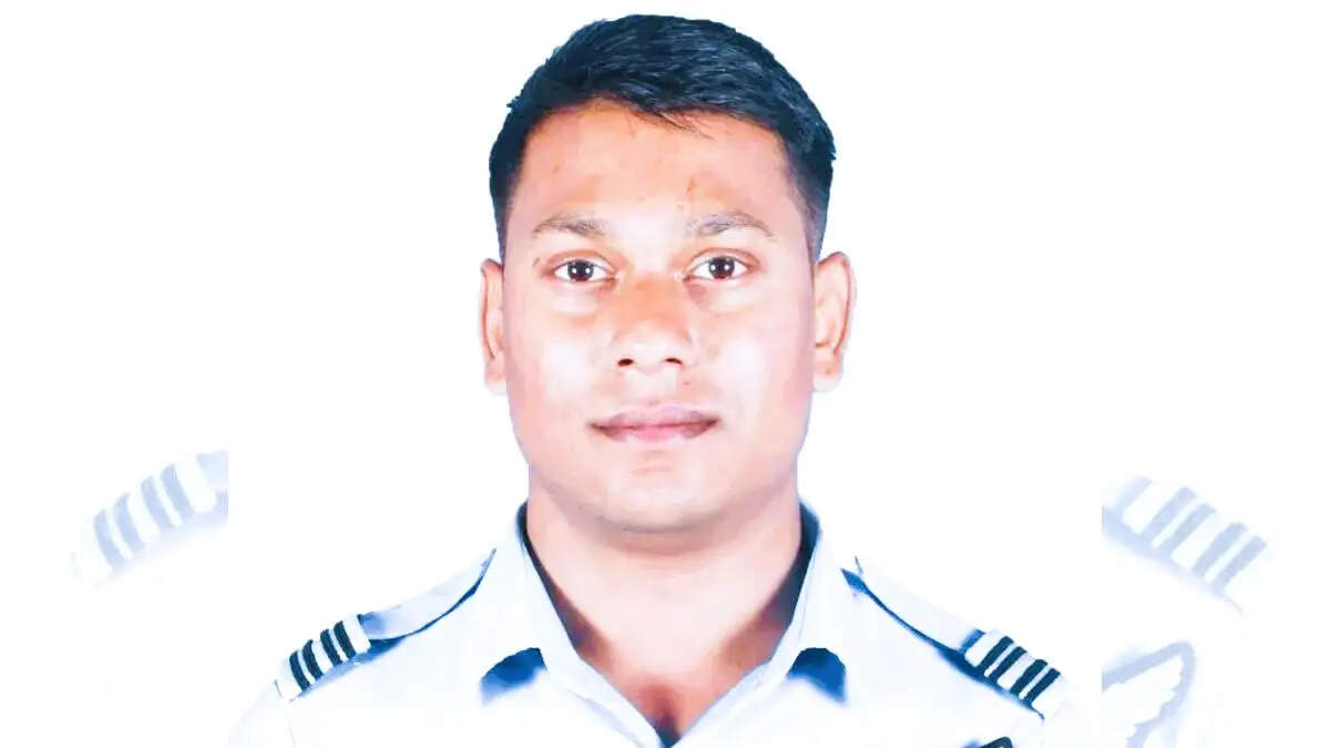 सुखोई विमान दुर्घटना: नागपुर के फ्लाइट लेफ्टनेंट पूर्वेश दुरगकर को वीरगति