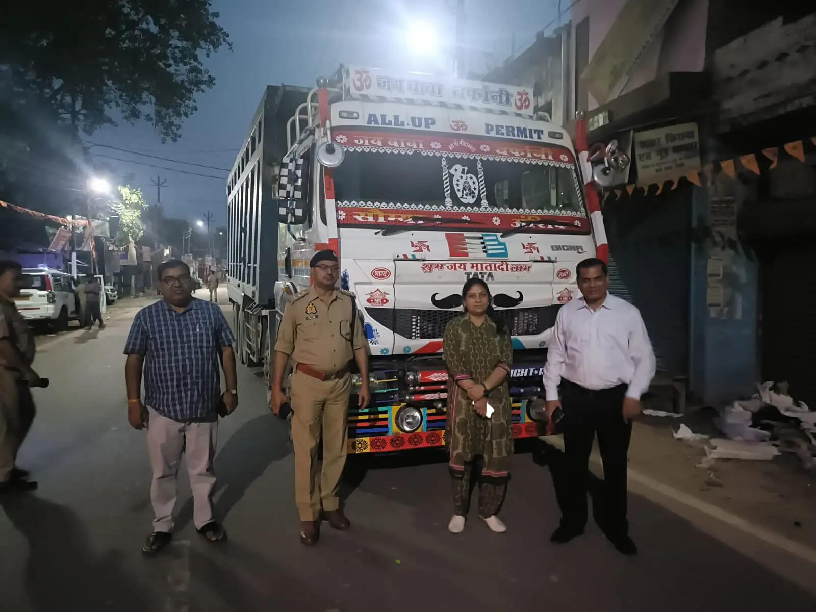 ओवरलोड वाहनों पर बड़ी कार्रवाई, 09 वाहन सीज, 9.49 लाख का जुर्माना वसूला