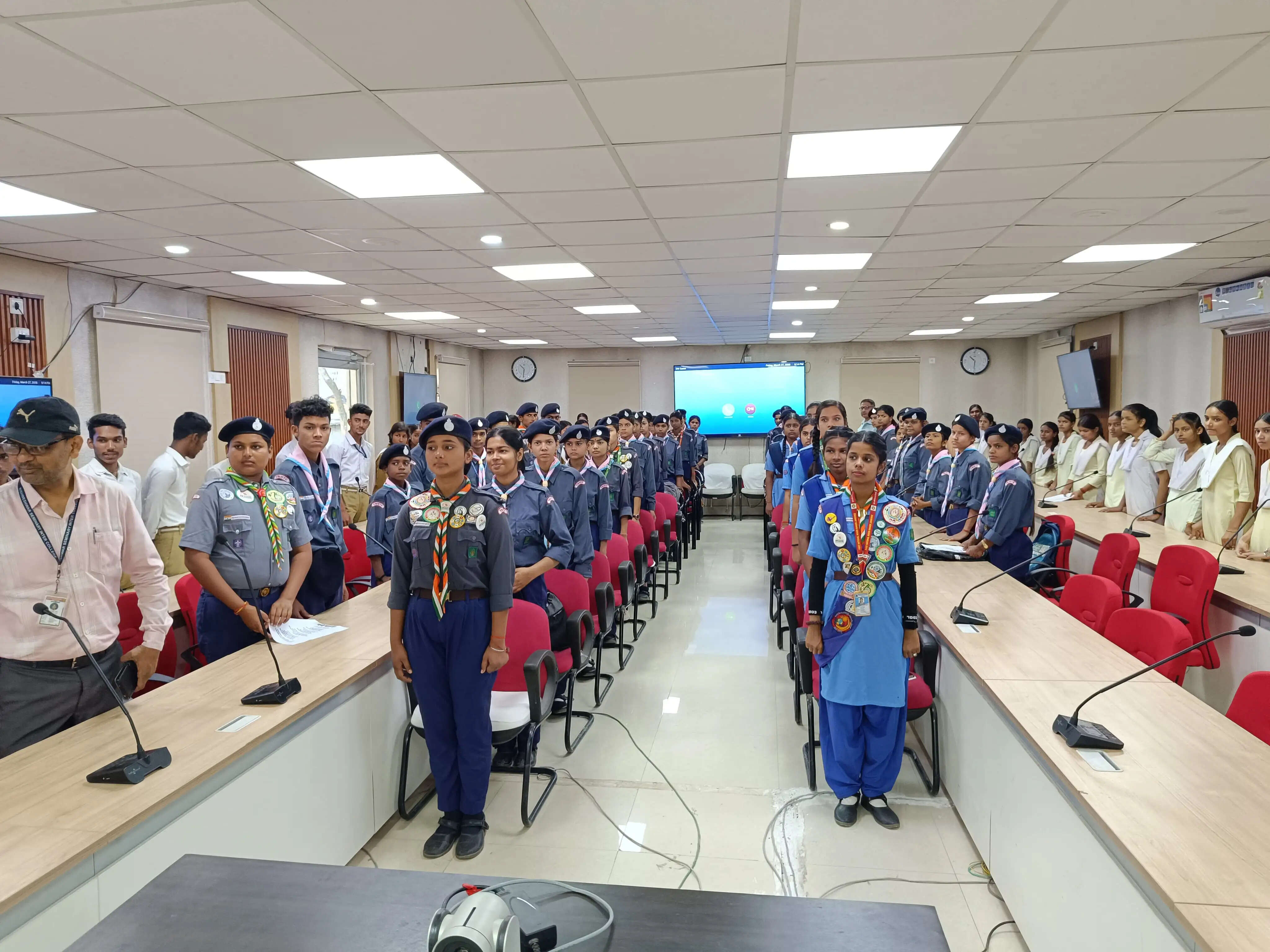 सारण में सामूहिक वंदे मातरम गीत का आयोजन