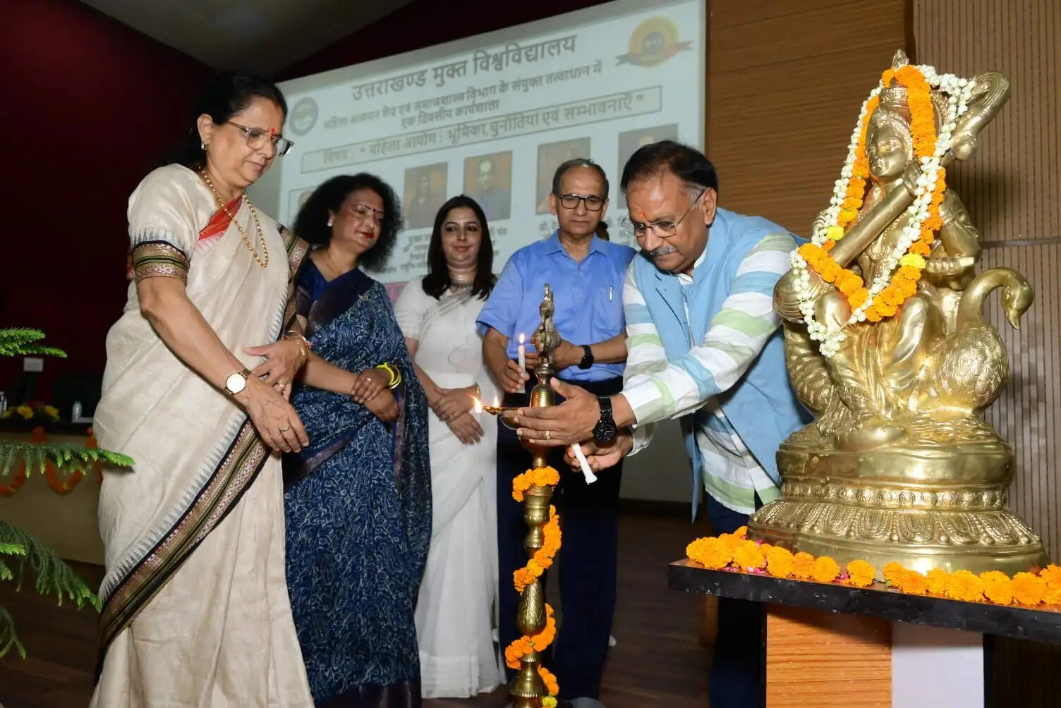 महिला सशक्तिकरण सामाजिक उत्तरदायित्व, केवल एक संस्था का दायित्व नहीं : कुलपति