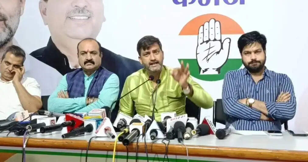 कुणाल चौधरी&nbsp;ने खाद, उपज के दाम और भुगतान को लेकर उठाए सवाल,&nbsp;कहा-&nbsp;कृषि महोत्सव के बजाय&nbsp;समस्याओं पर ध्यान दे सरकार