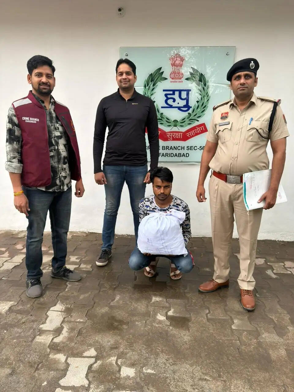 फरीदाबाद : नशा तस्करों पर पुलिस की नकेल, तीन गिरफ्तार