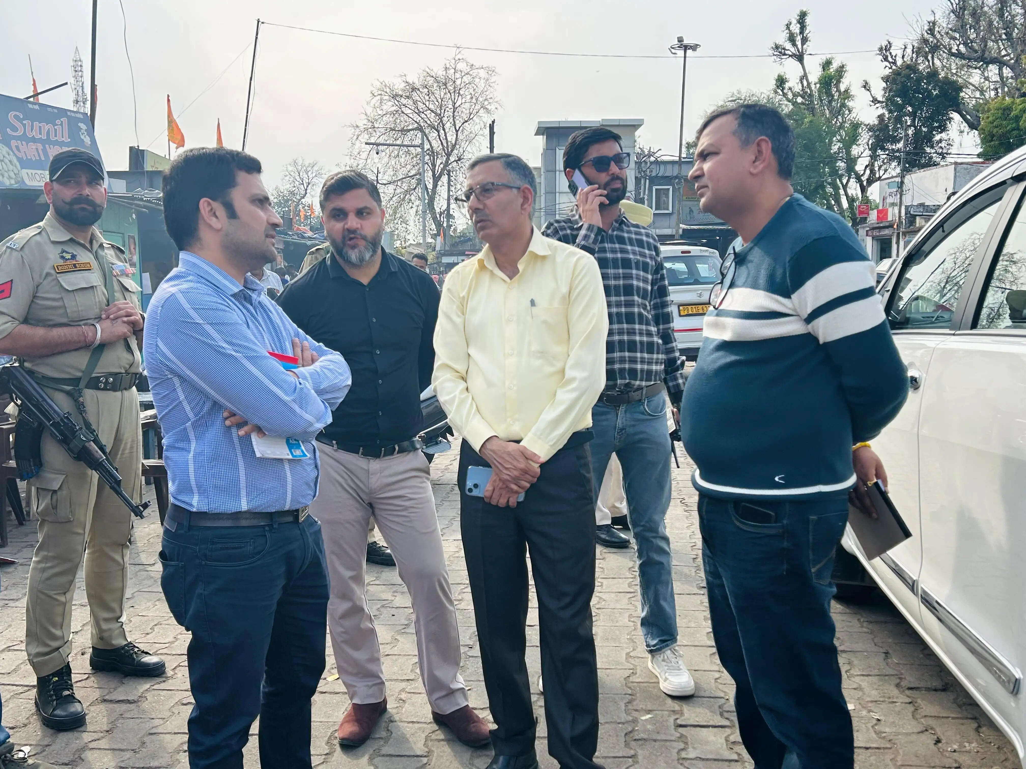 लखनपुर कॉरिडोर को मॉडल गेटवे बनाने की तैयारी, डीसी ने लिया प्रस्तावित कार्यों का जायजा