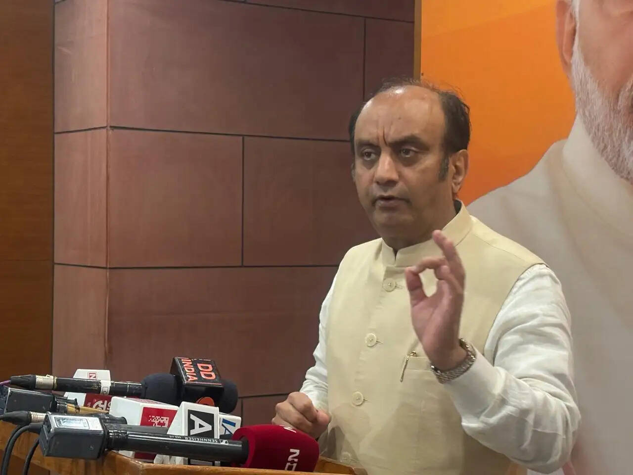 एसआईआर पर विपक्षी दलों की तरफ से सवाल उठाए जाने की भाजपा ने की निंदा