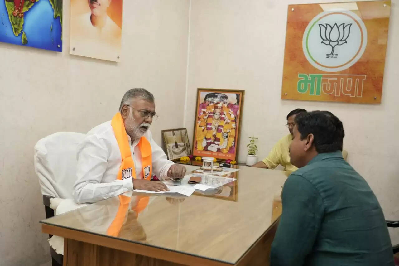 मंत्री&nbsp;प्रहलाद पटेल और निर्मला भूरिया ने&nbsp;प्रदेश कार्यालय में कार्यकर्ताओं से किया संवाद,&nbsp;जनसमस्याओं का किया त्वरित समाधान