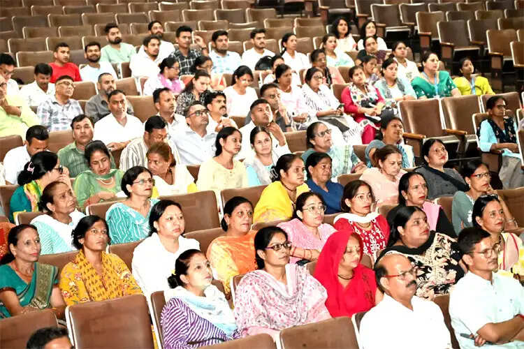 विशेष गहन पुनरीक्षण अभियान: हरिद्वार में बीएलओ, सुपरवाइजर और बीएलए को मिला प्रशिक्षण
