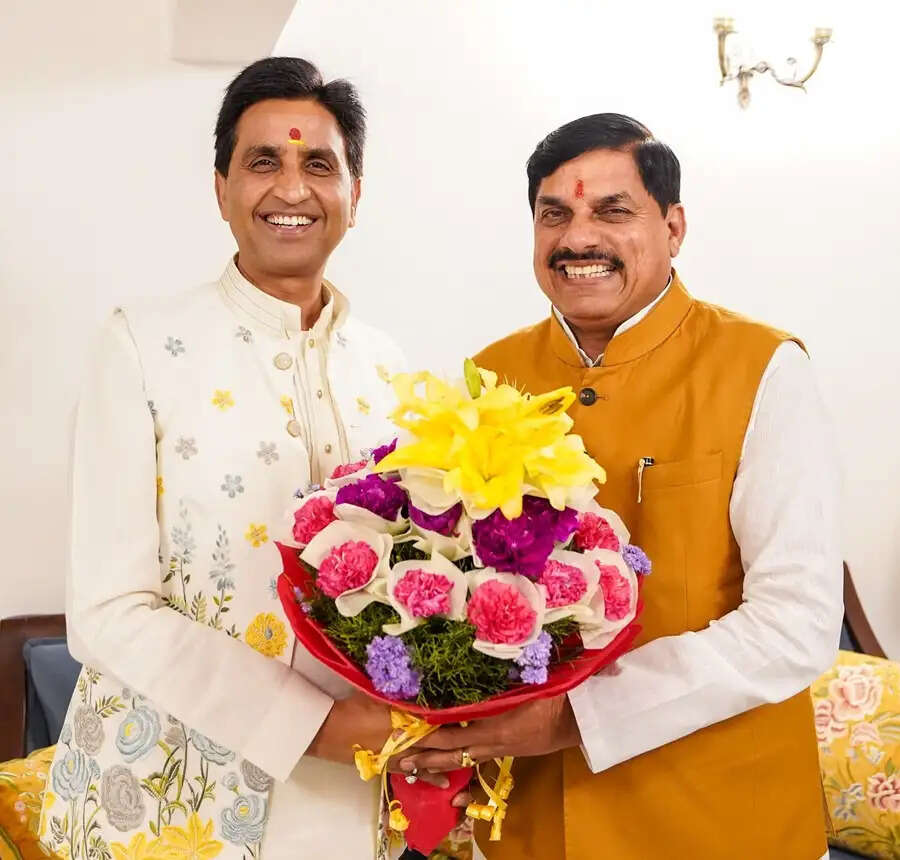 मध्य प्रदेश के मुख्यमंत्री ने केंद्रीय मंत्री भूपेंद्र यादव से की सौजन्य भेंट