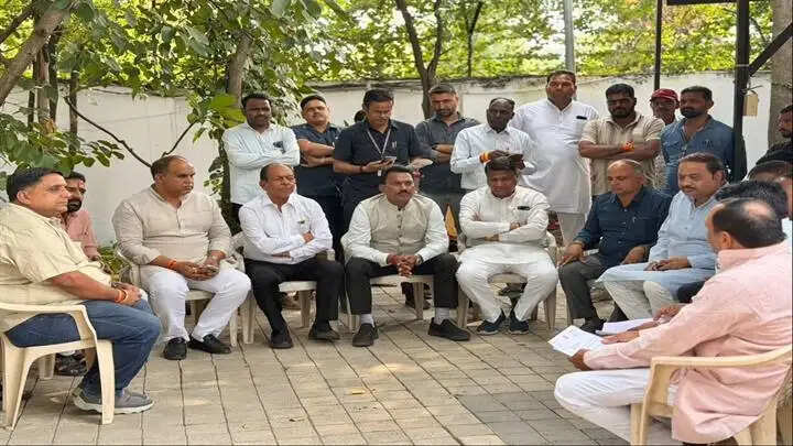 तिल्लौरखुर्द के तालाब को नर्मदा पाइपलाइन से भरने का प्रयास किया जाएगाः मंत्री सिलावट