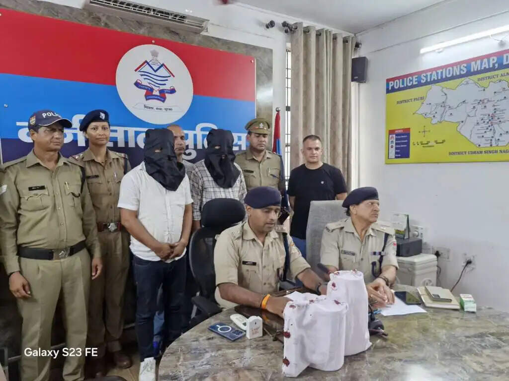हल्द्वानी में दो करोड़ की स्मैक के साथ तस्कर सगे दो भाई गिरफ्तार