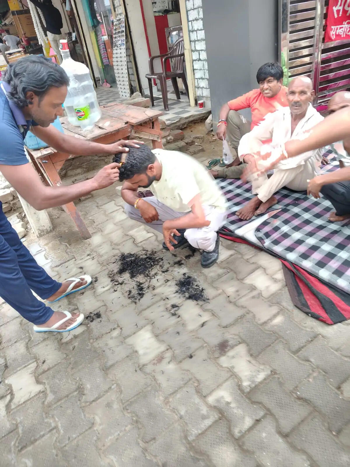 हरियाणा:चेतावनी के बावजूद 84 शहरों में 500&nbsp;सफाई कर्मचारियों ने कराया सामूहिक मुंडन