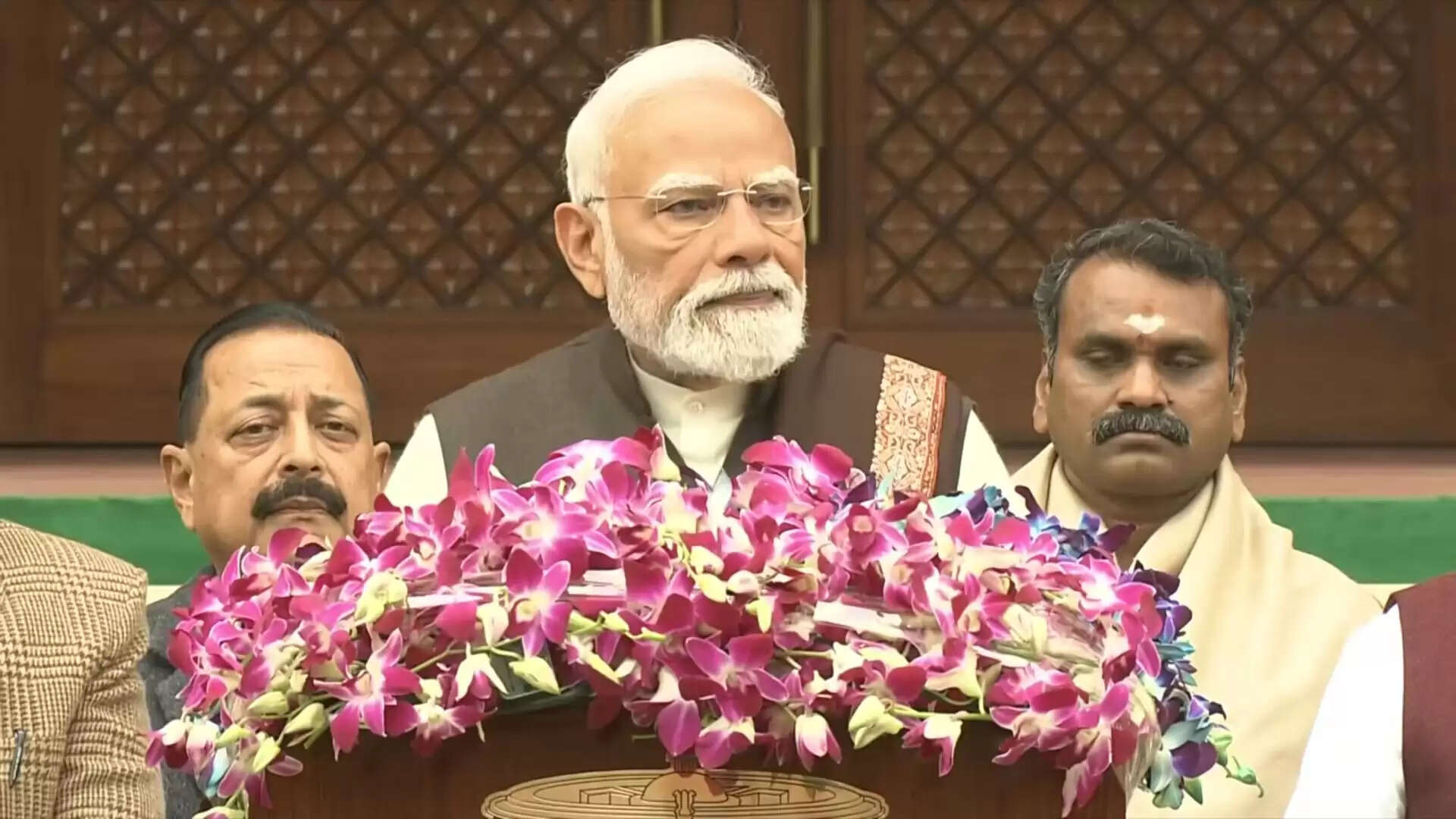 प्रधानमंत्री ने संस्कृत में सुभाषित साझा कर अनुशासित सोच और कर्म का बताया महत्व