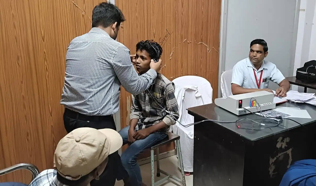 अनूपपुर: दिव्यांग स्वास्थ्य परीक्षण शिविर मे 207 दिव्यांगों का हुआ चिन्हांकन