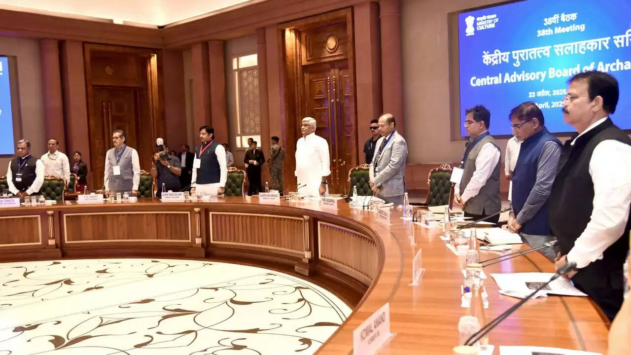 केंद्रीय पुरातत्व सलाहकार बोर्ड की 38वीं बैठक संपन्न, ऐतिहासिक धरोहर स्थलों पर पर्यटकों के अनुभव को बढ़ाने पर दिया गया जोर