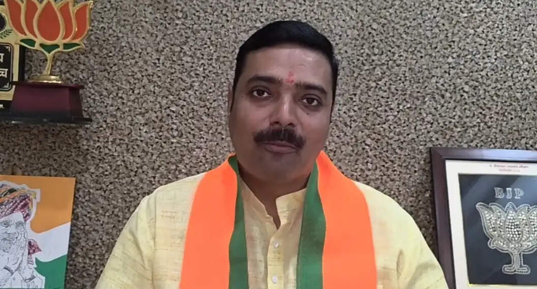 तुष्टिकरण की राजनीति में सपा से आगे निकली कांग्रेस ने इमरान मसूद को दी नई जिम्मेदारी : राकेश त्रिपाठी