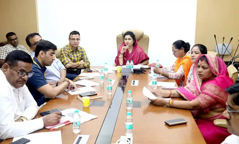 भोपालः कृष्णा गौर ने की अयोध्या बायपास पर सड़क निर्माण और जल निकासी व्यवस्था की समीक्षा