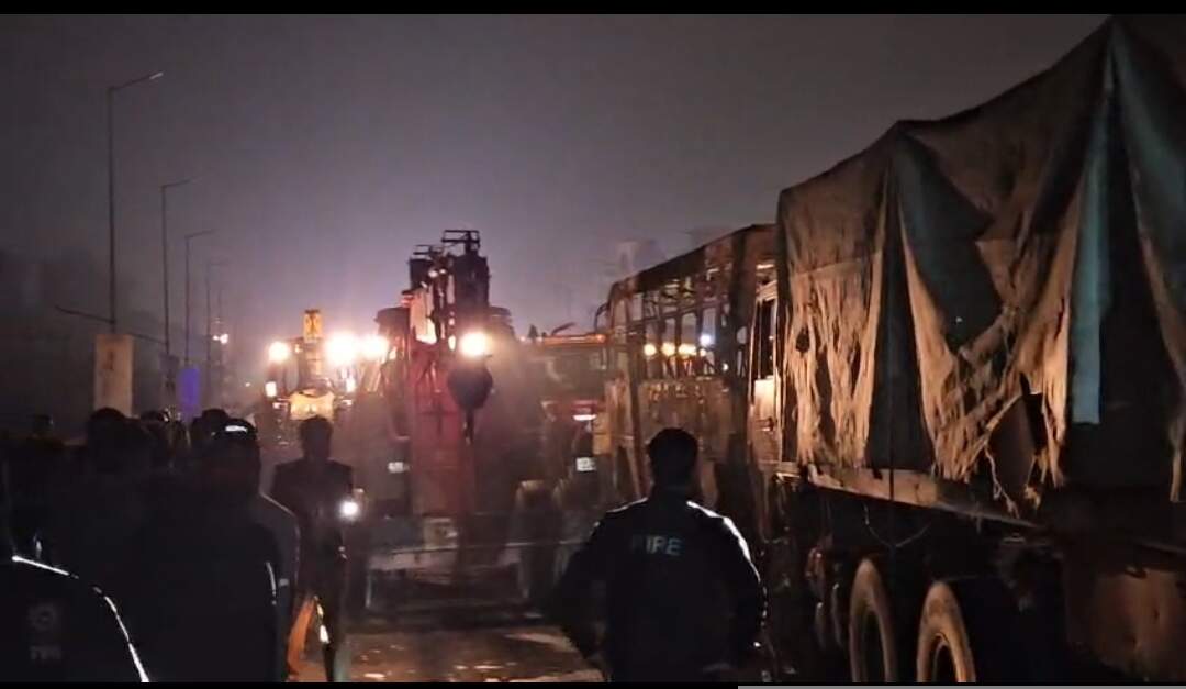 (अपडेट) मोतीचूर फ्लाईओवर हादसे&nbsp; में दो की मौत, नौ घायल