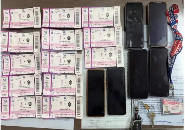 आईपीएल वीआईपी पास की कालाबाजारी करने वाले छह आरोपित गिरफ्तार