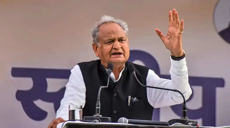 पंचायत-निकाय चुनाव में देरी पर गहलोत का सरकार पर हमला