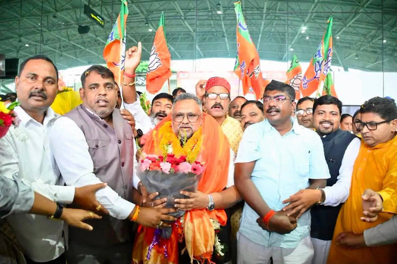 राष्ट्रीय मंत्री बनने पर डॉ. प्रदीप वर्मा का रांची में जोरदार अभिनंदन, कार्यकर्ताओं में उत्साह