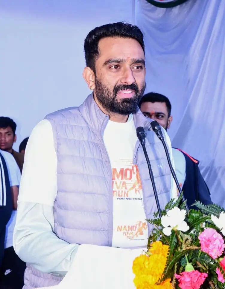 छात्रों की आवाज दबाना बंद करे सरकार, फीस बढ़ोतरी पर तत्काल निर्णय ले : सनी शुक्ला