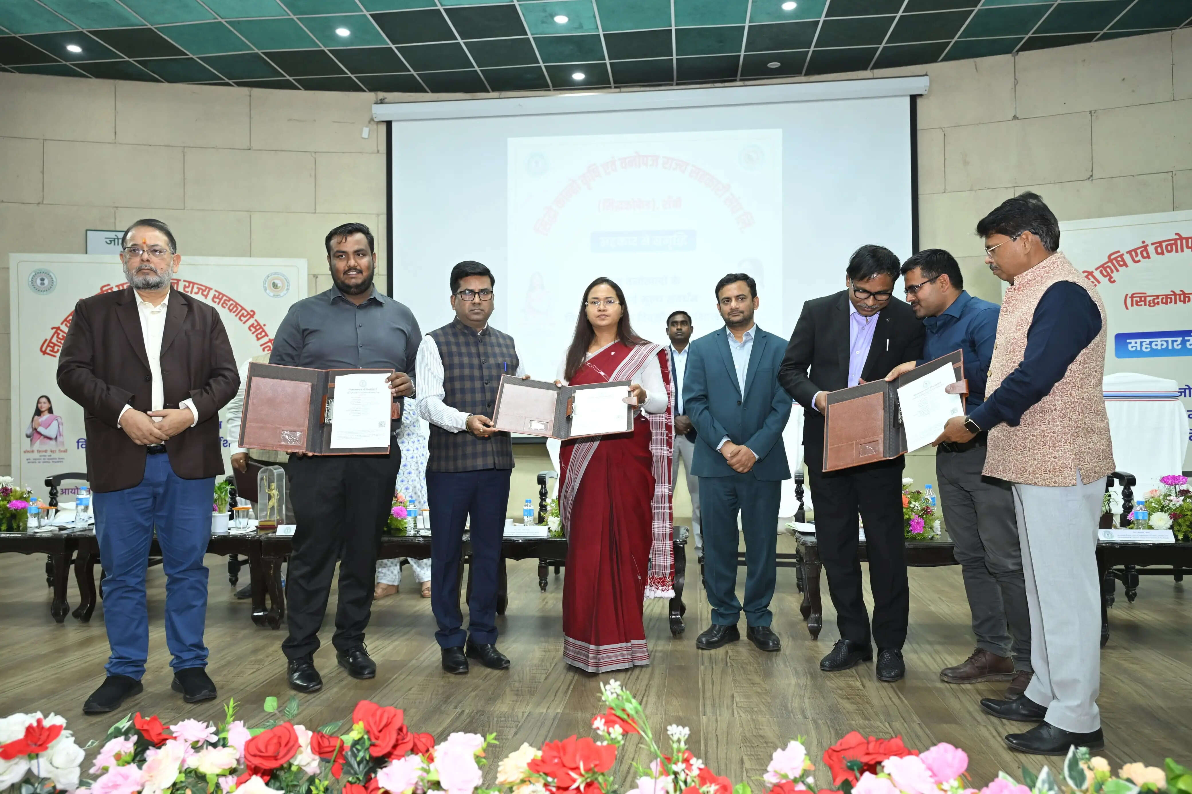 बाजार की मांग के अनुरूप उत्पादन करें किसान : शिल्पी नेहा तिर्की