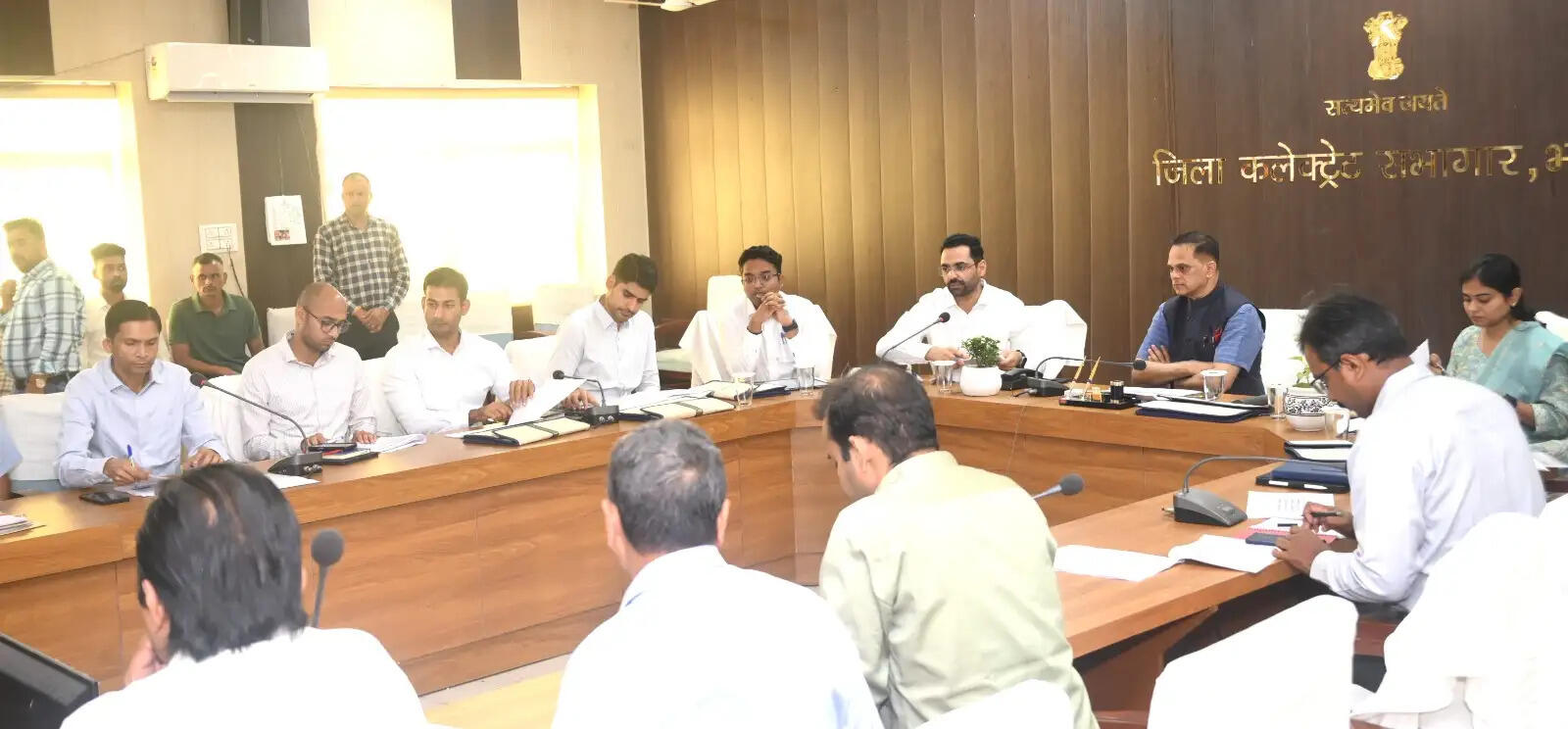 एनसीआर के पांच जिलों में वायु प्रदूषण नियंत्रण की समीक्षा, यातायात प्रबंधन का रोडमैप बनाने के निर्देश