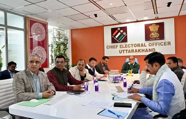 उत्तराखंड में एसआईआर की तैयारियां शुरु,40 वर्ष आयु तक के मतदाताओं की जाएगी मैपिंग