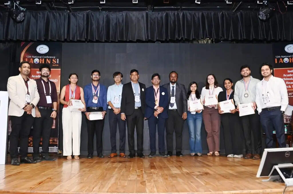 आईएओएचएनएस :ईएनटी में एआई और आधुनिक सर्जरी पर विशेषज्ञों ने साझा किए अनुभव