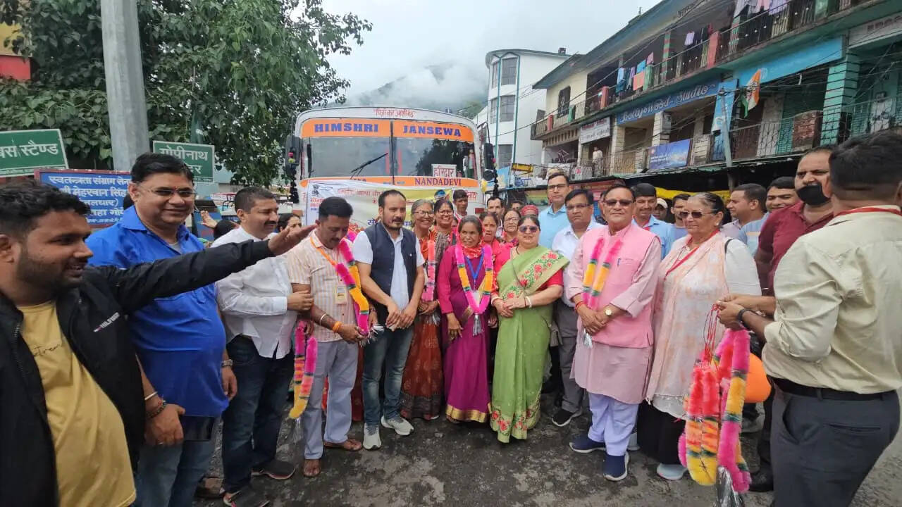 सोमनाथ स्वाभिमान पर्व के तहत चमोली से 42 सदस्यीय दल गुजरात रवाना