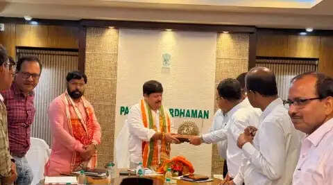 परिवहन मंत्री अर्जुन सिंह ने दुर्गापुर में की समीक्षा बैठक