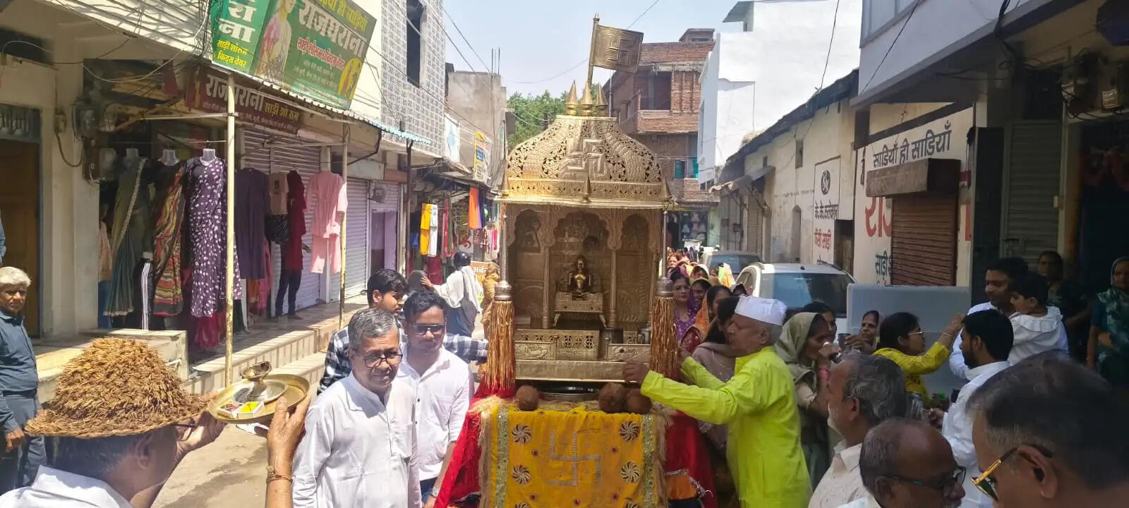 अनूपपुर: जिलें भर में मनाया गया 24वें तीर्थंकर भगवान महावीर का जन्मोत्सव, निकाली शोभायात्रा
