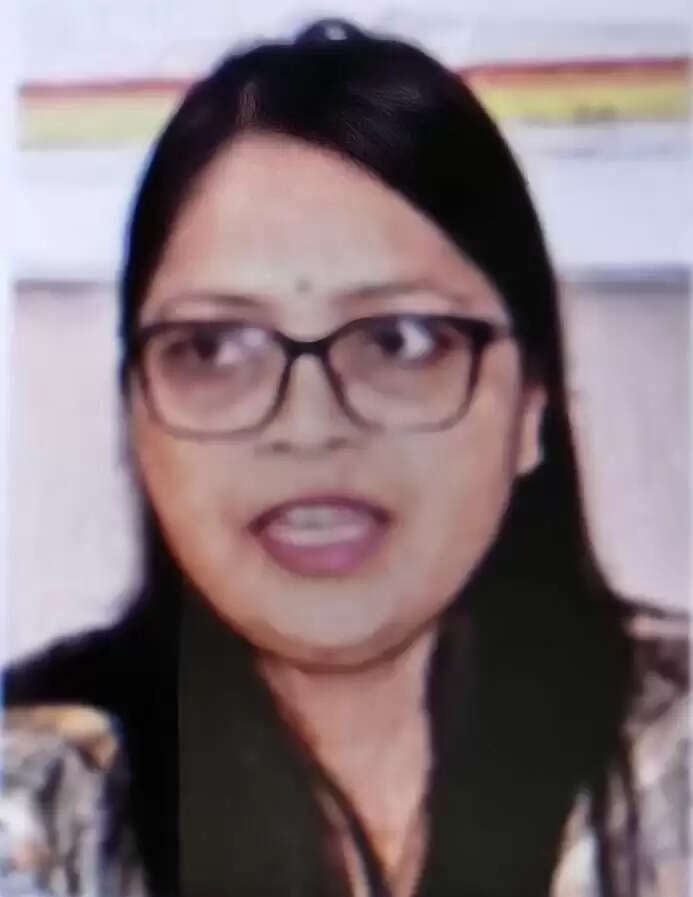 आनंद और ठिरियादान ट्रस्ट की जमीन के विवाद में 40 लोगों को नोटिस